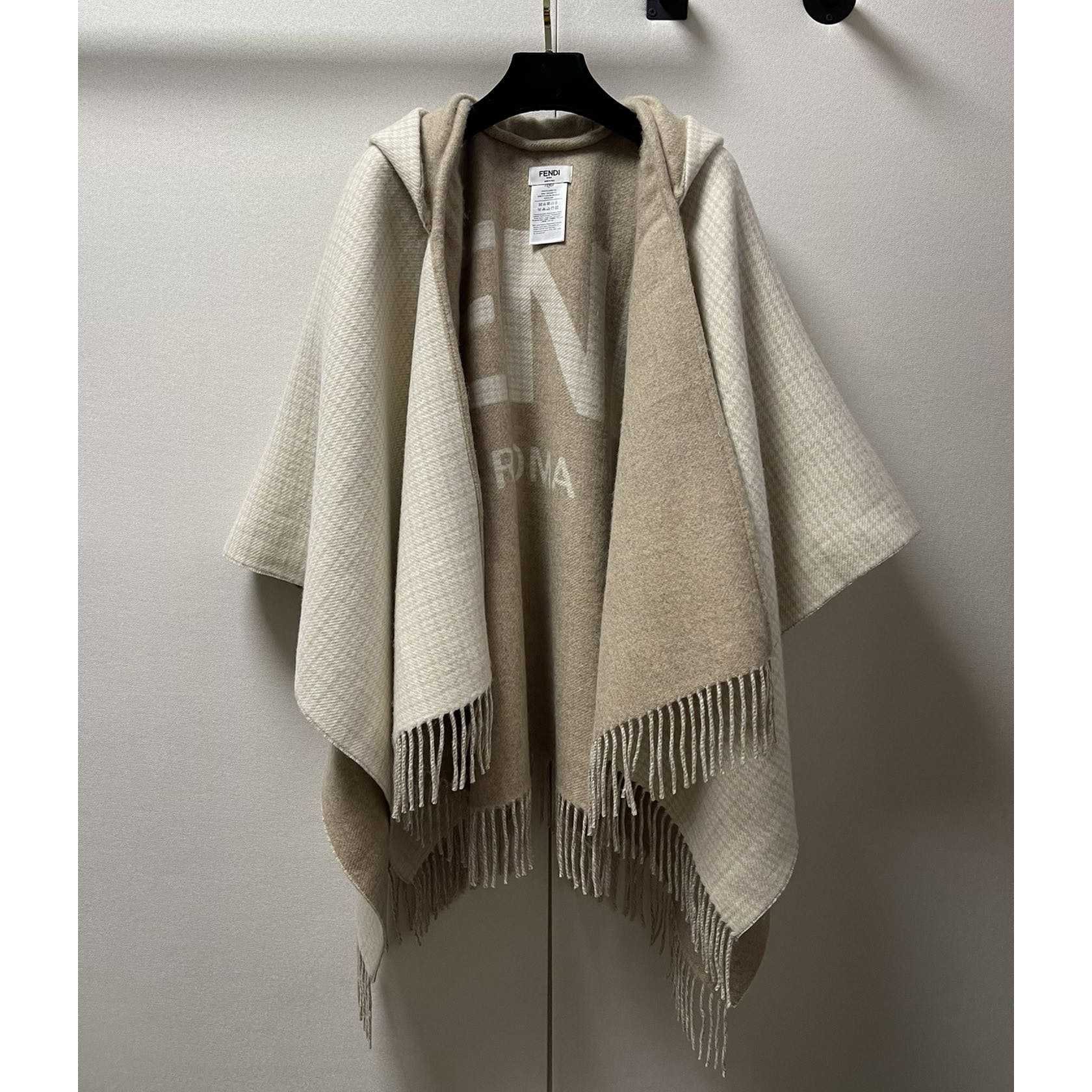 Fendi Poncho  140*160cm - EUR FASHION