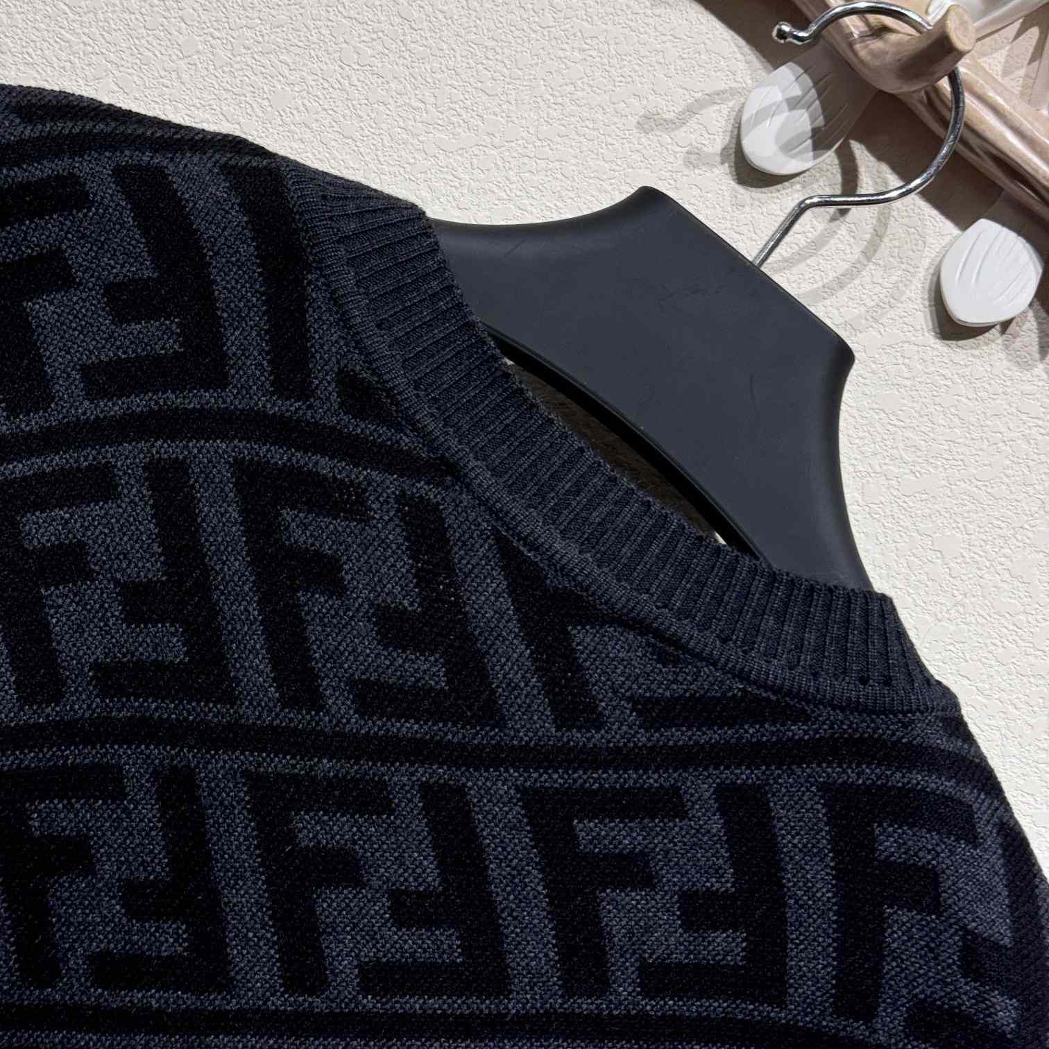 Fendi Black Wool Pullover - EUR FASHION