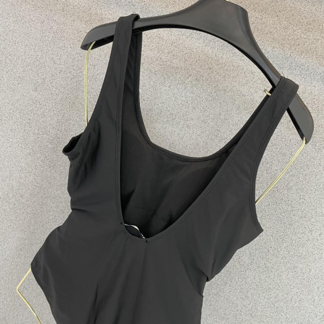 Gucci One-piece Swimsuit - EUR FASHION