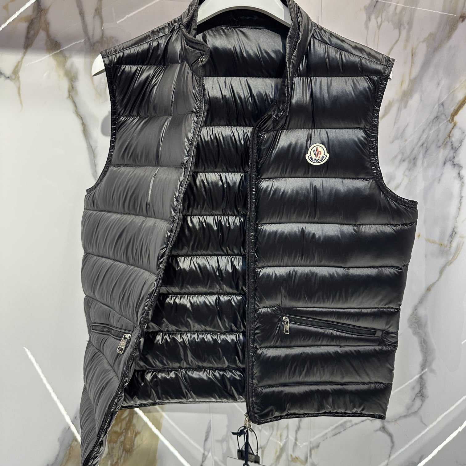 Moncler Gui Gilet  - EUR FASHION