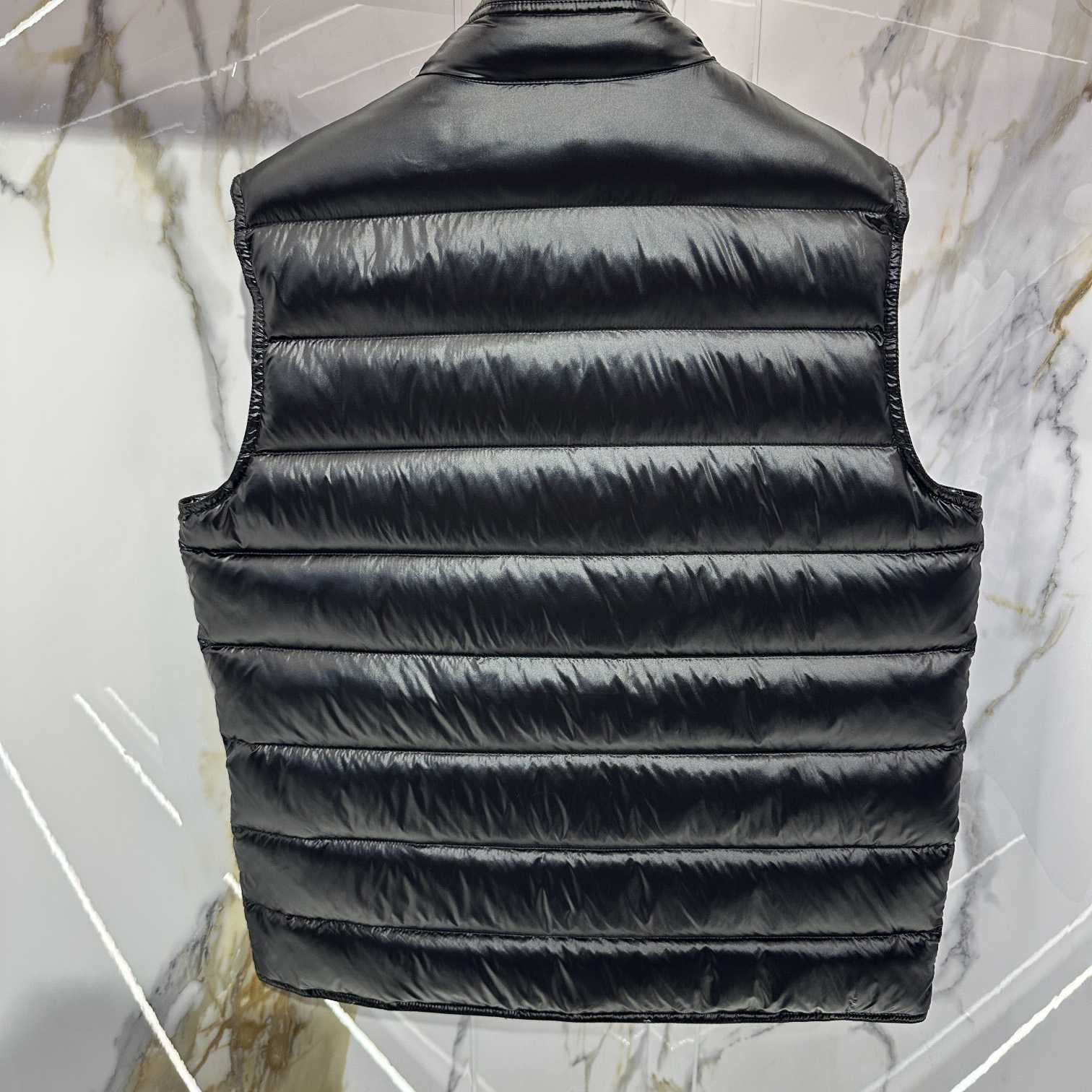 Moncler Gui Gilet  - EUR FASHION