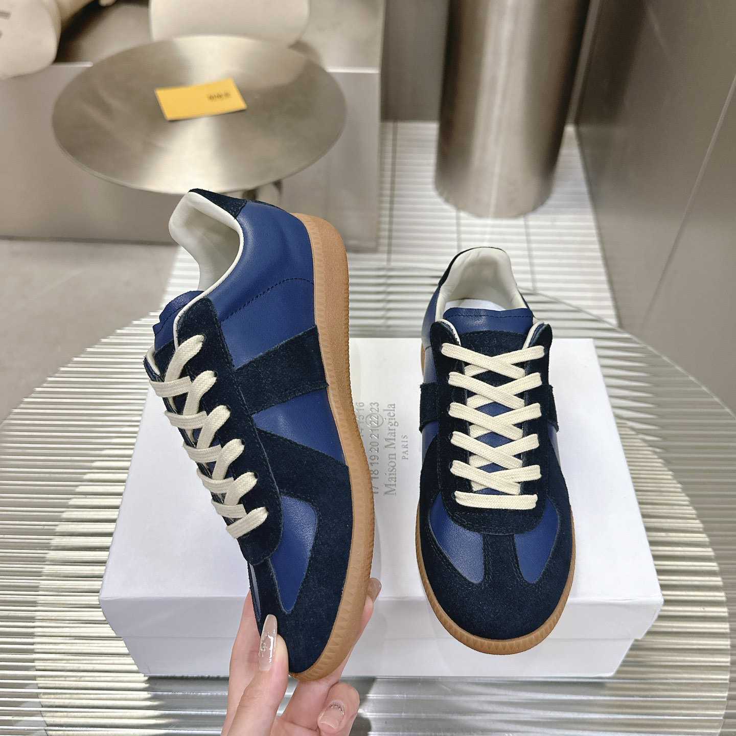 Maison Margiela Paint Replica Low-top Sneakers - EUR FASHION