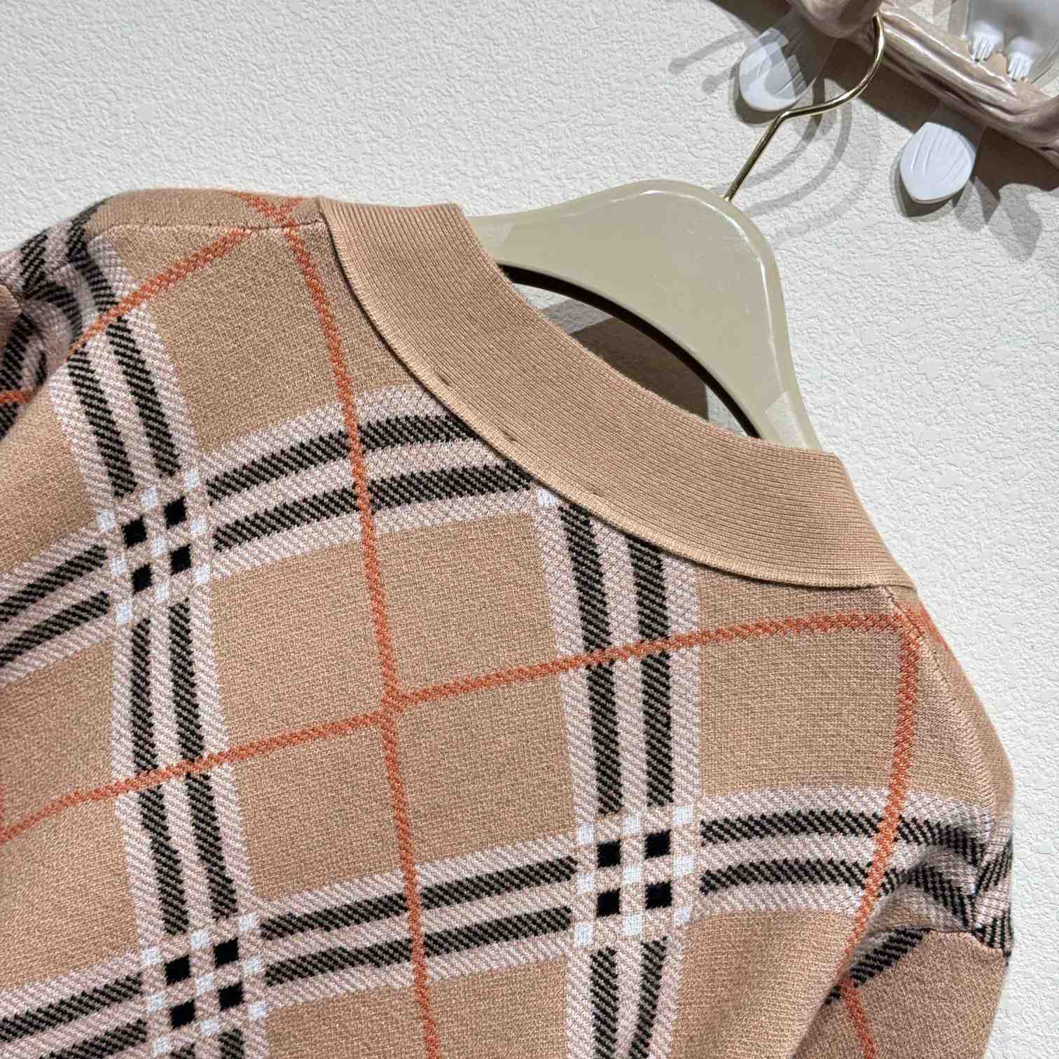 Burberry Check Wool Mohair Blend Cardigan   - EUR FASHION