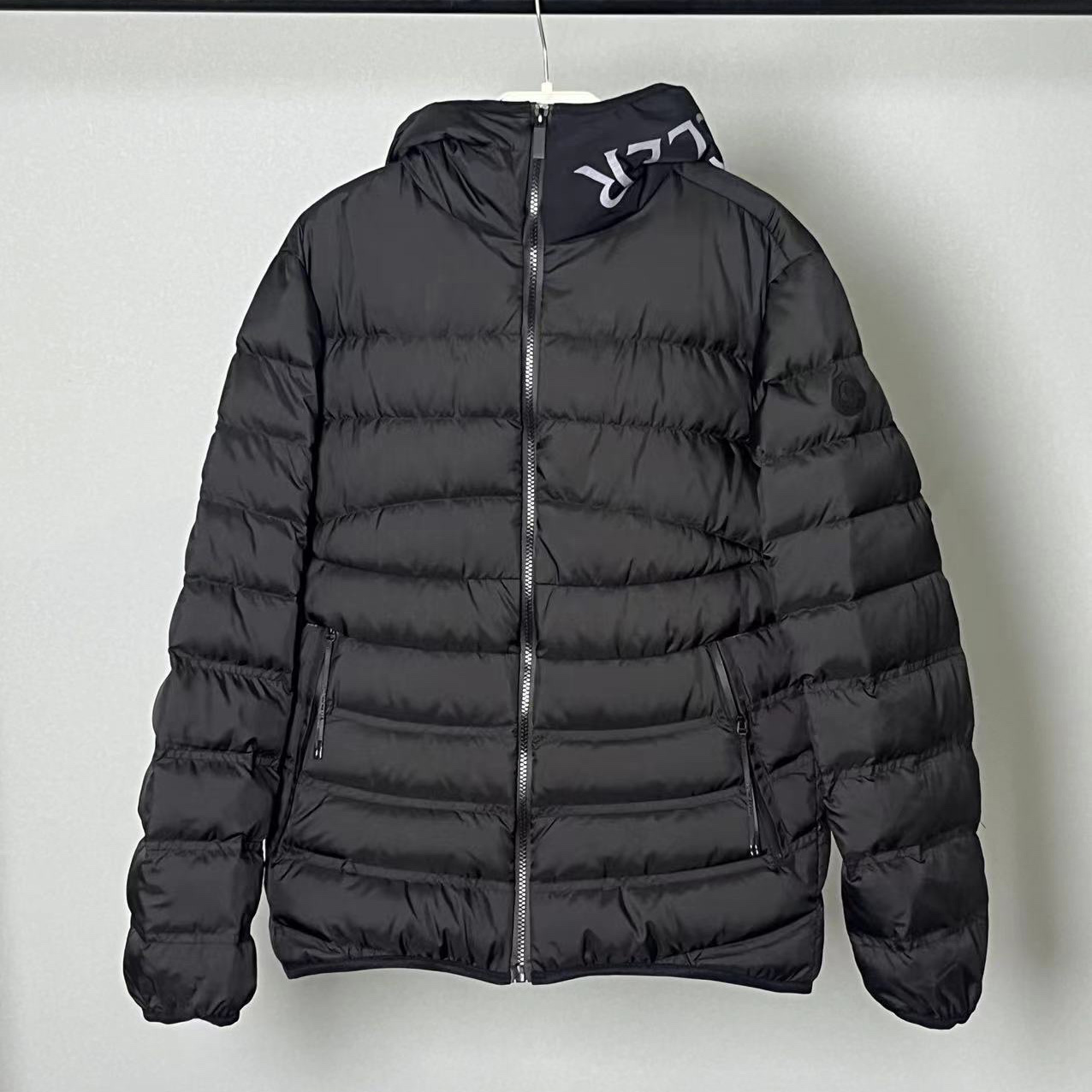 Moncler Vernasca Short Down Jacket  - EUR FASHION