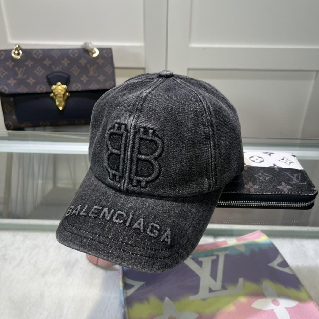 Balenciaga Cap - EUR FASHION