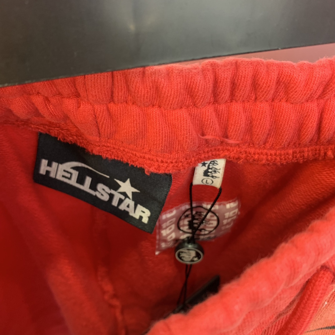 Hellstar Warm Up Shorts - EUR FASHION