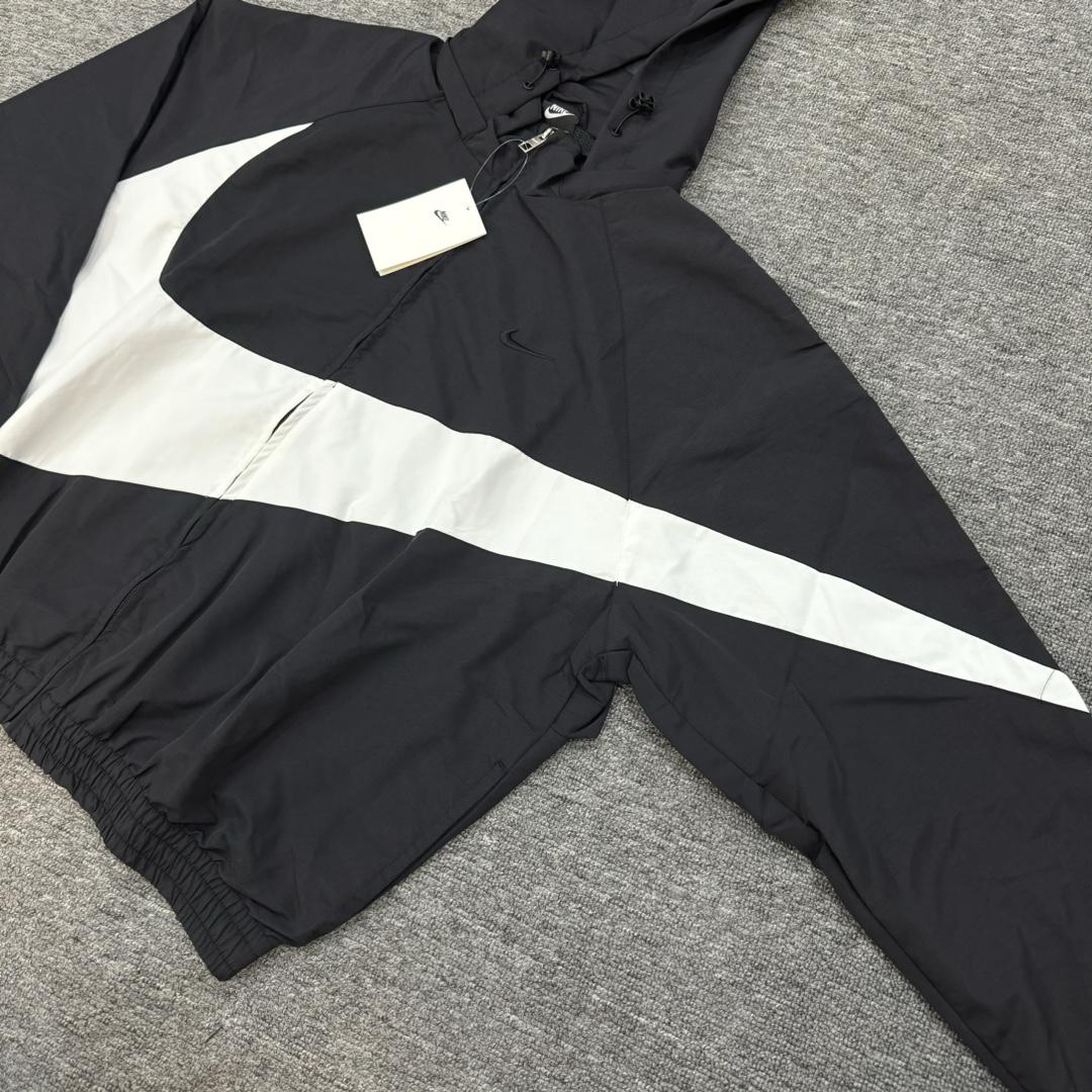 Nike Hooded Jacket - EUR FASHION