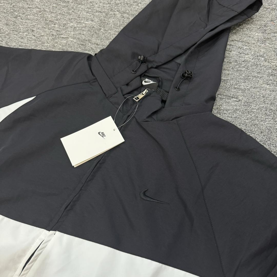 Nike Hooded Jacket - EUR FASHION