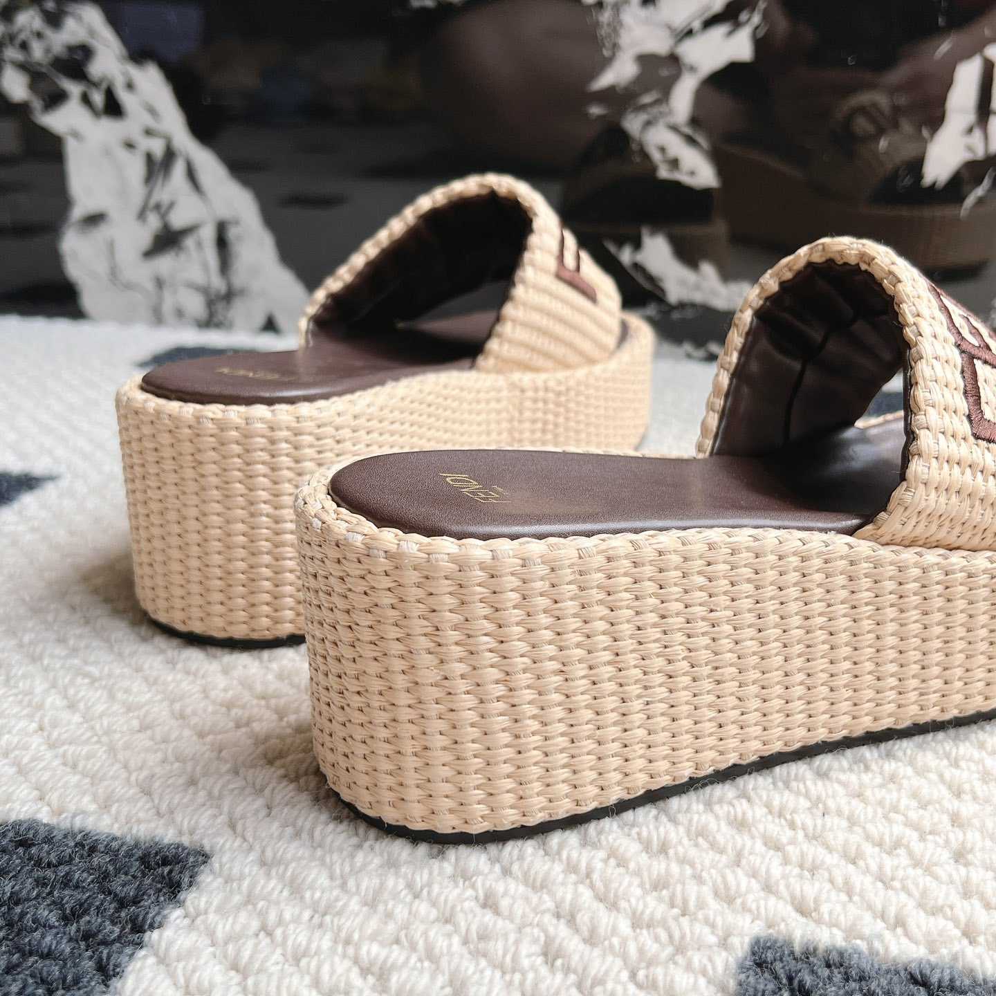 Fendi Sunshine Beige Cotton Fiber Flatform Slides - EUR FASHION