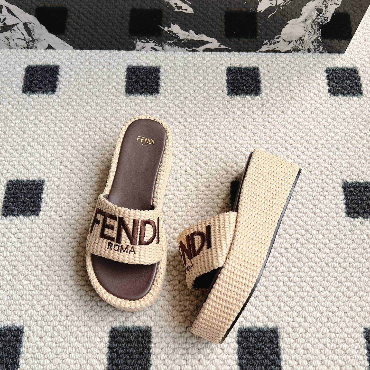 Fendi Sunshine Beige Cotton Fiber Flatform Slides - EUR FASHION