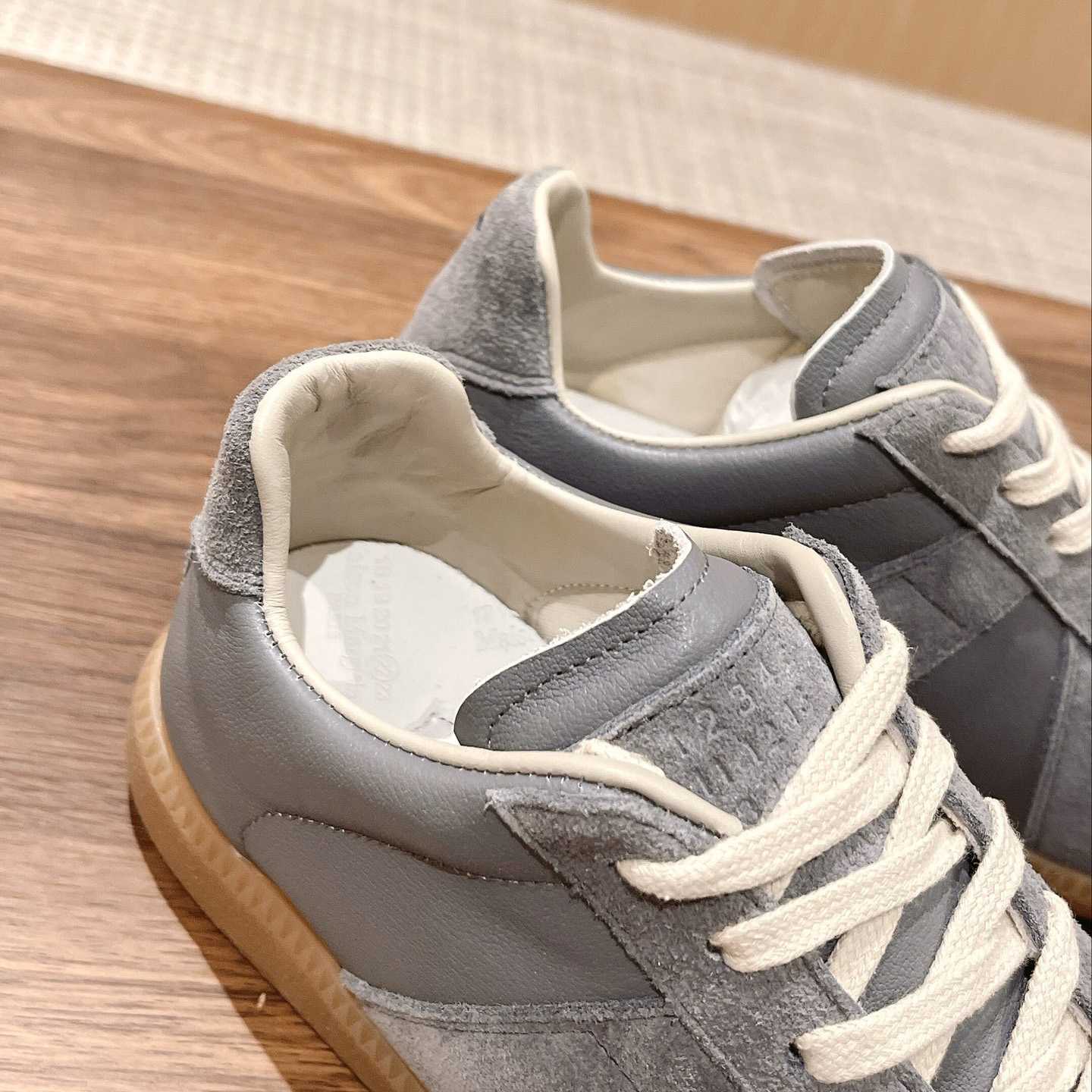 Maison Margiela Paint Replica Low-top Sneakers - EUR FASHION