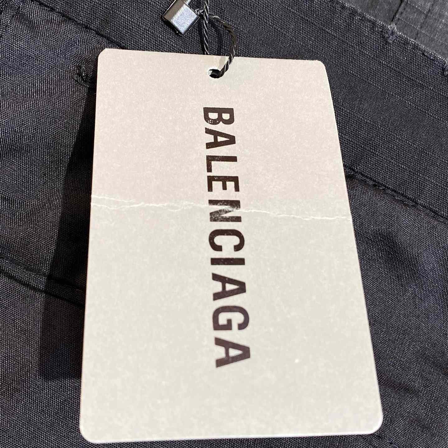 Balenciaga Large Cargo Pants In Black - EUR FASHION