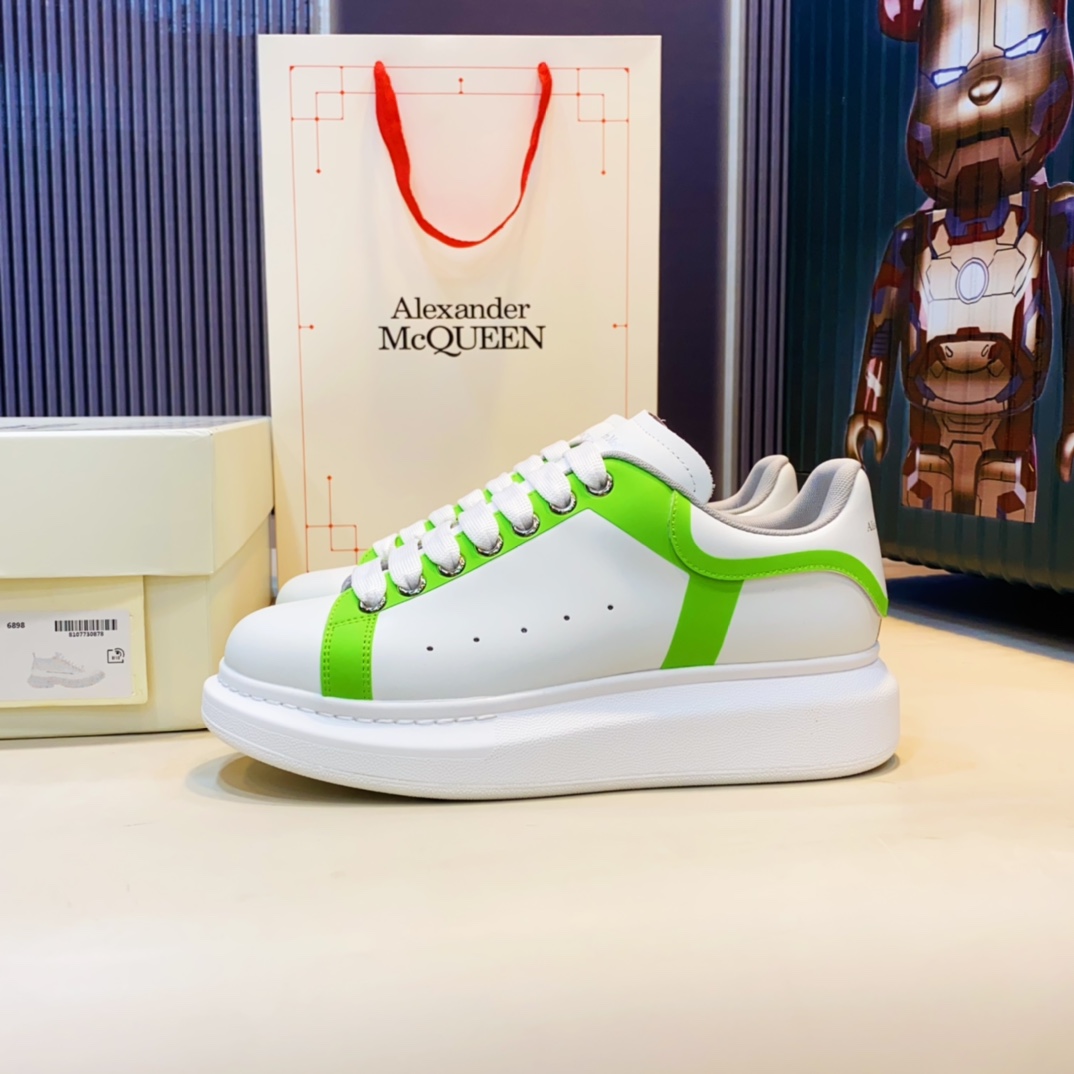 Alexander Mcqueen Oversized Sneaker 'White Green Ombre' - EUR FASHION