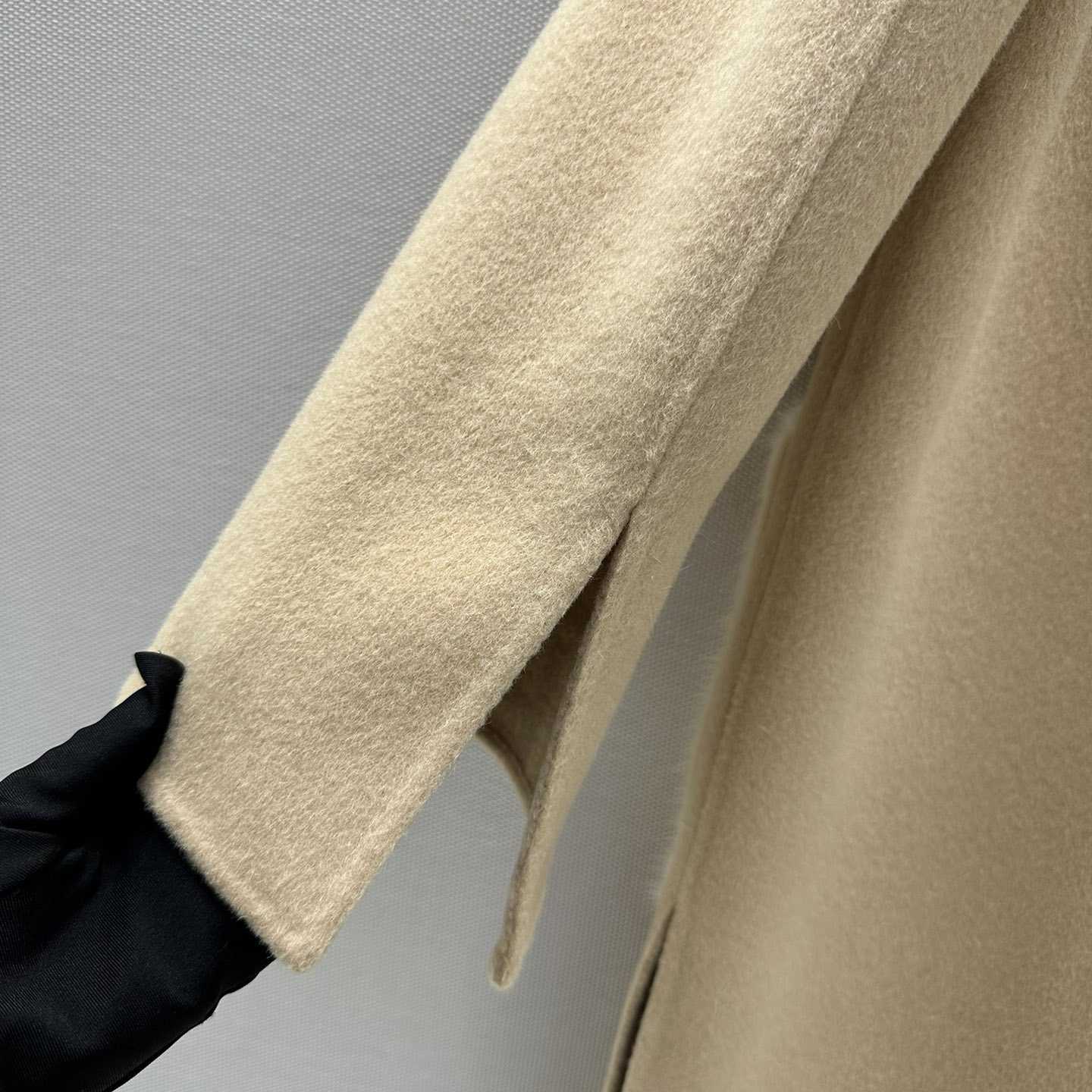 Fendi Wool Coat - EUR FASHION