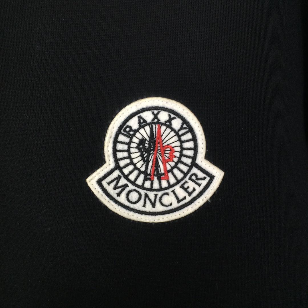 Moncler Jacket - EUR FASHION