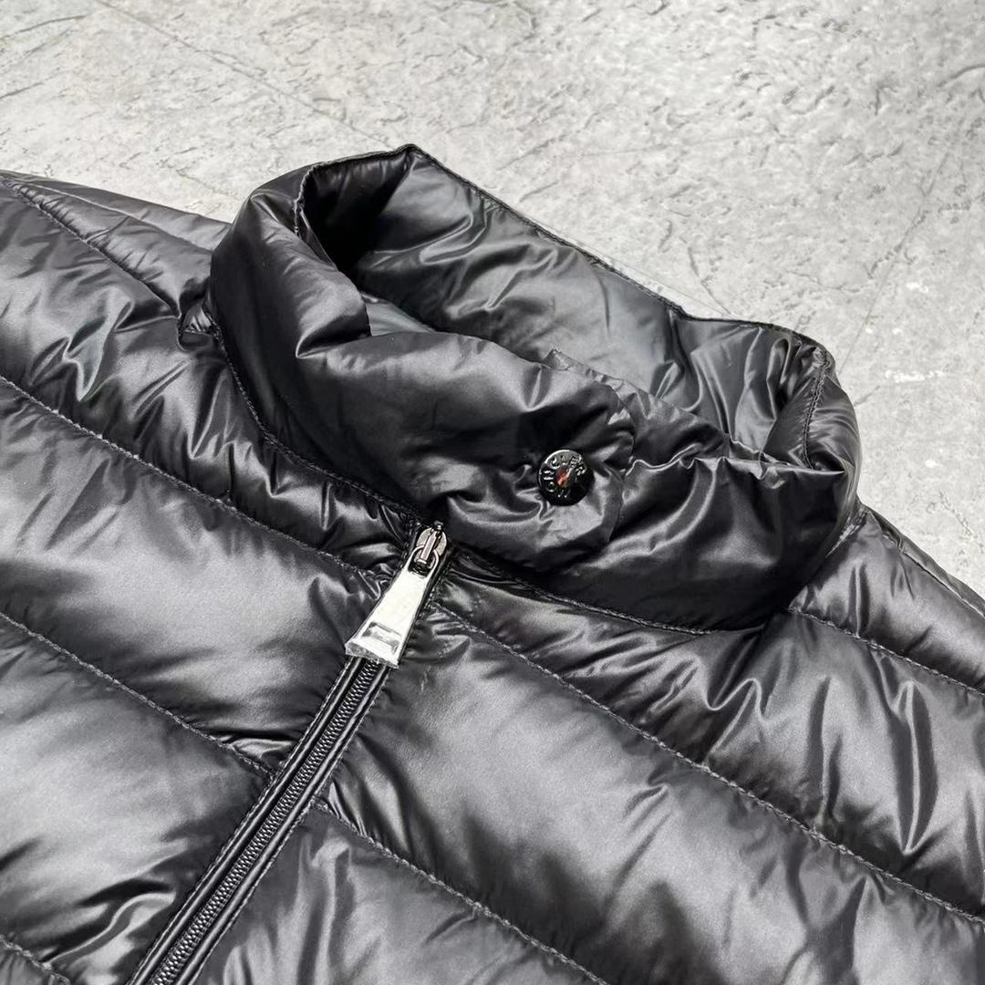 Moncler Lans Short Down Jacket - EUR FASHION