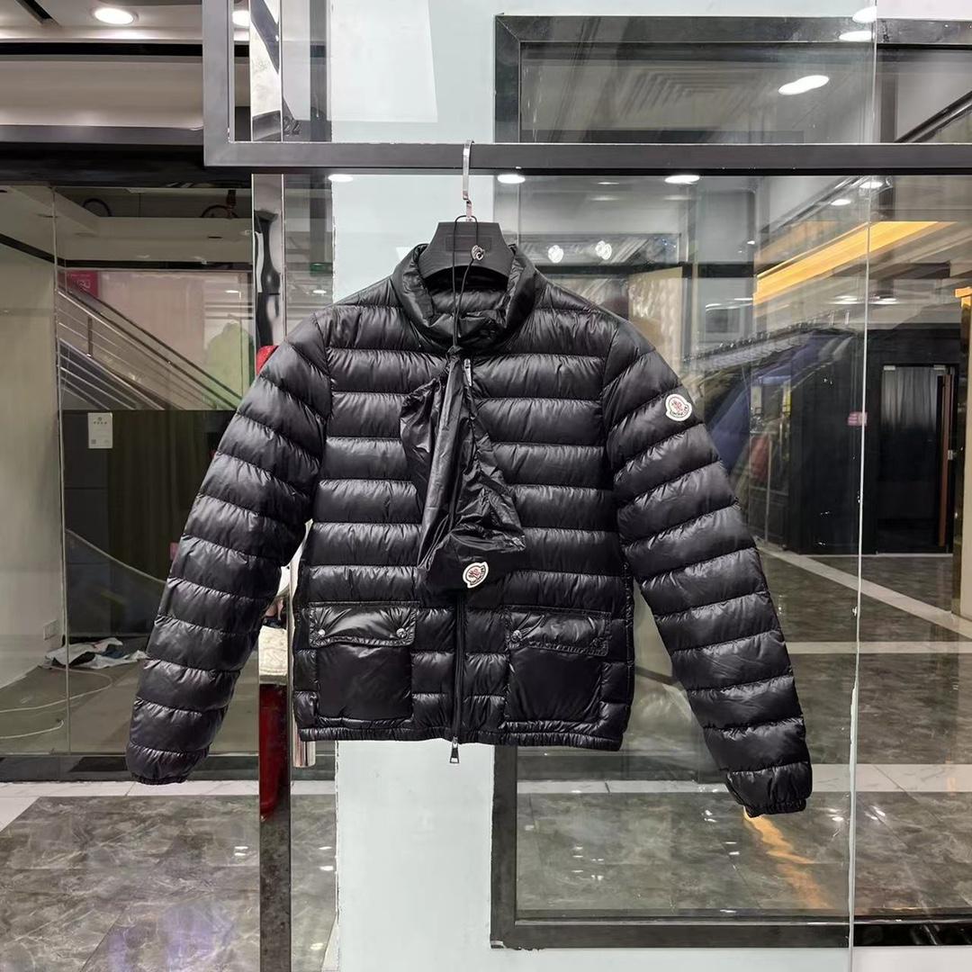 Moncler Lans Short Down Jacket - EUR FASHION