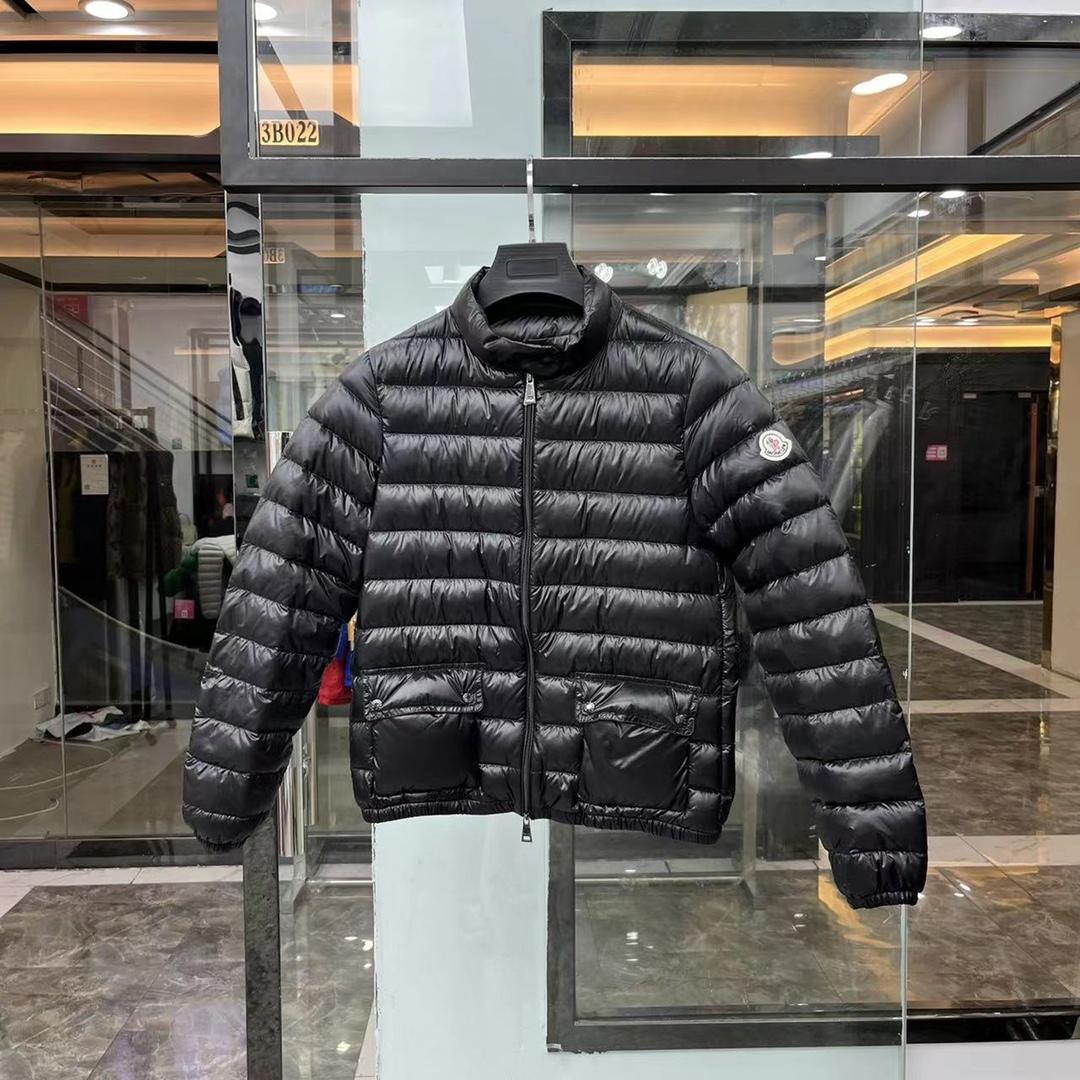 Moncler Lans Short Down Jacket - EUR FASHION