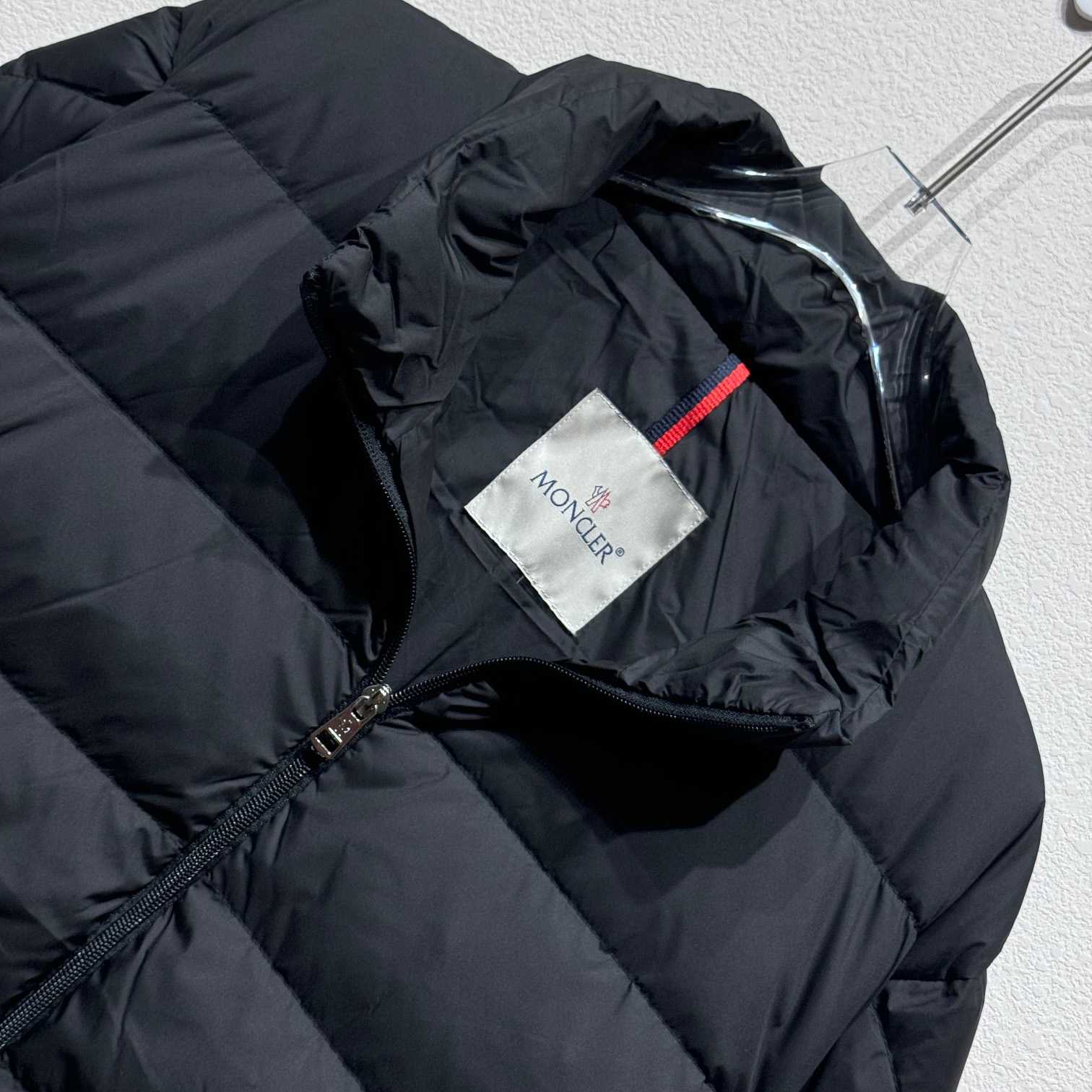 Moncler Down Jacket - EUR FASHION