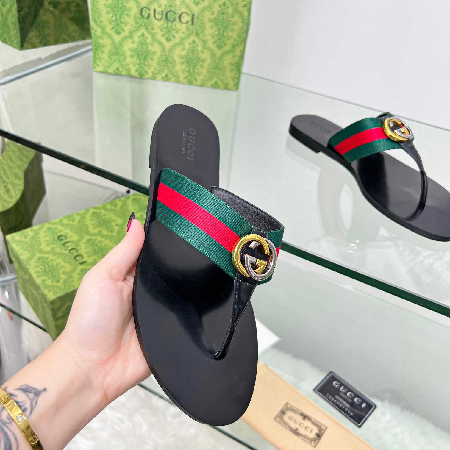 Gucci Women's Thong Sandal With Horsebit  - EUR FASHION