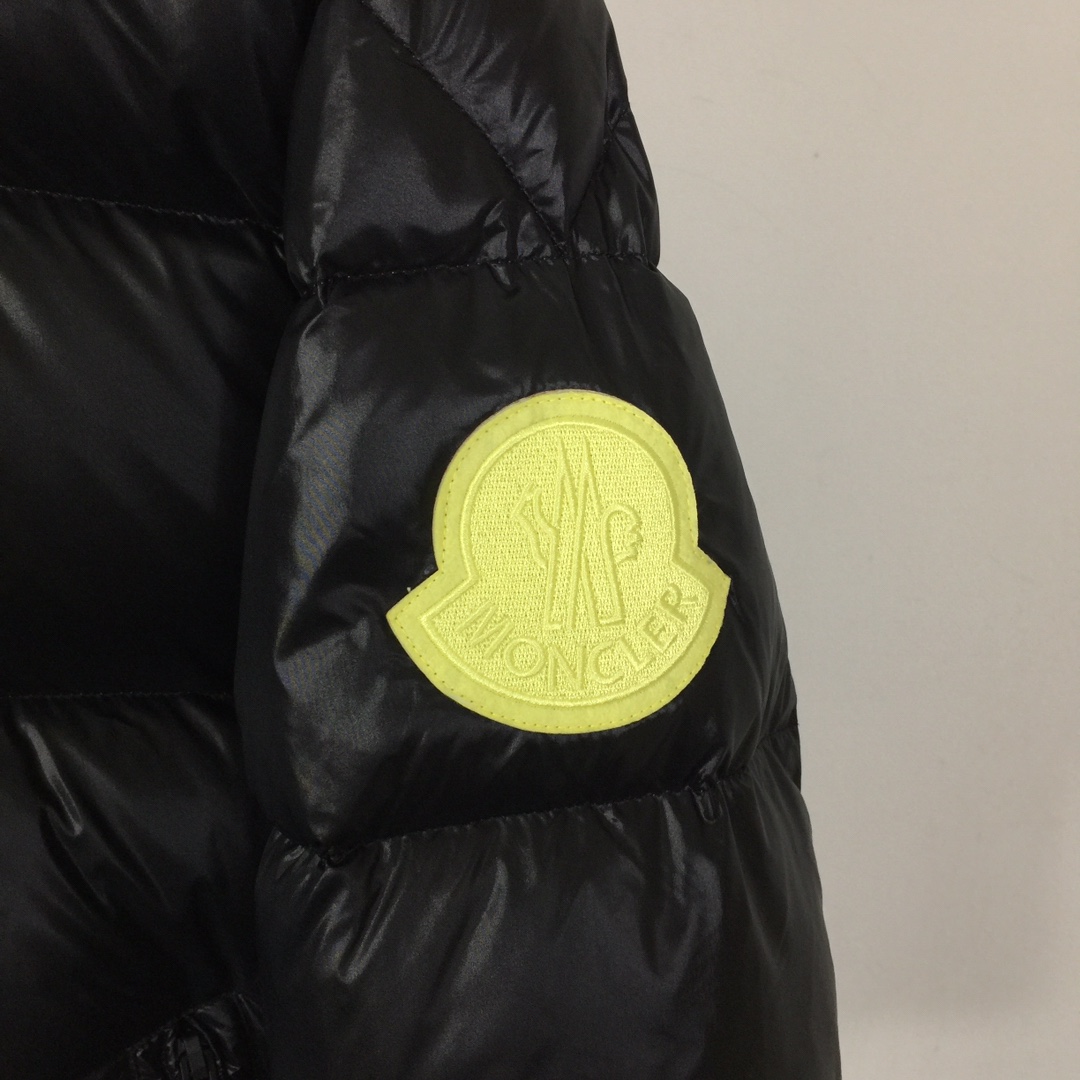 Moncler Dervox Down Jacket - EUR FASHION