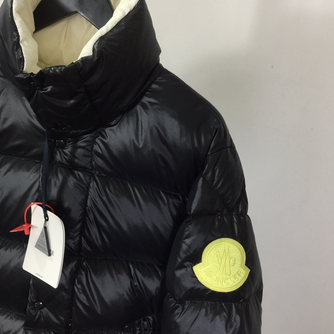 Moncler Dervox Down Jacket - EUR FASHION