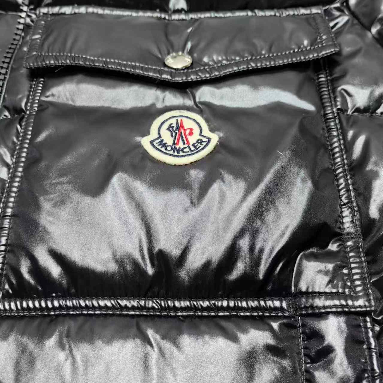 Moncler Short Down Jacket - EUR FASHION