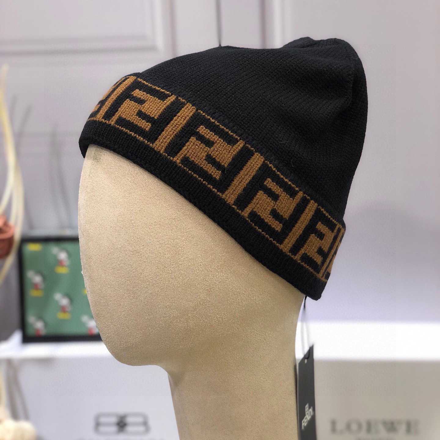 Fendi Beanie  - EUR FASHION