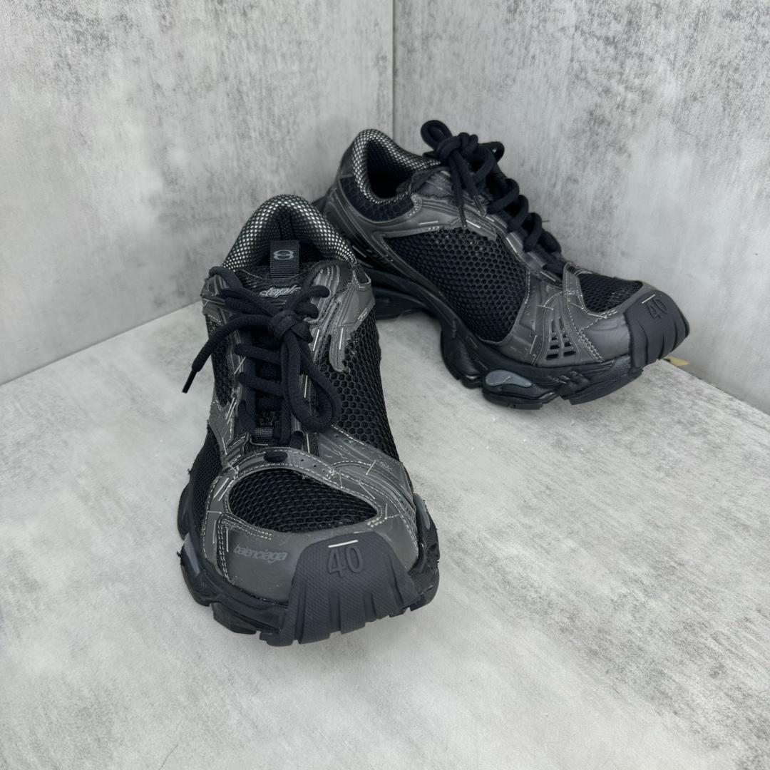 Balenciaga Stapler Sneaker  - EUR FASHION