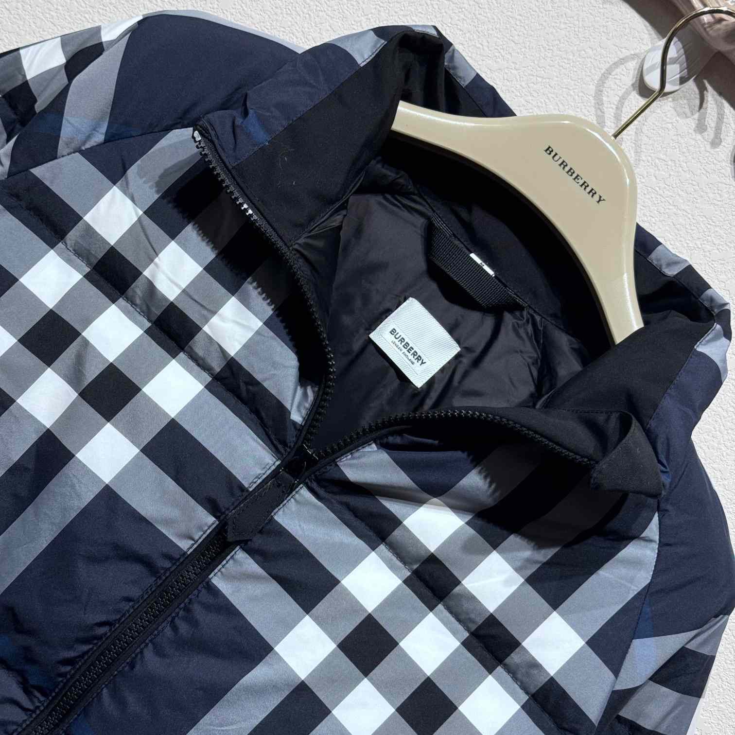 Burberry Cropped Check Puffer Jacket - EUR FASHION