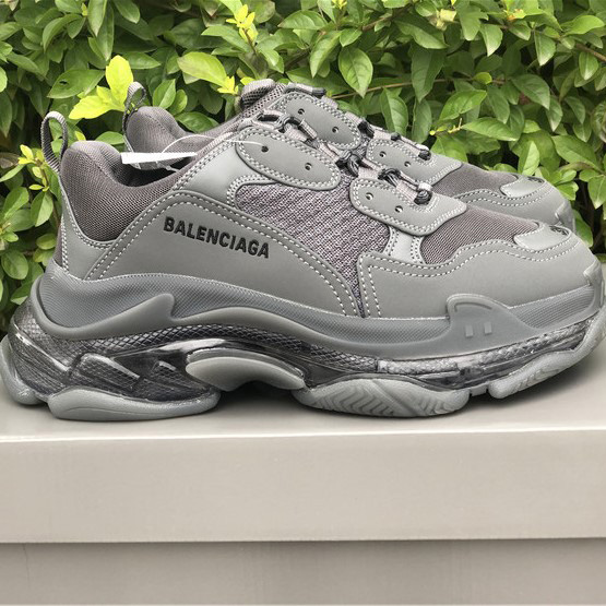 Balenciaga Triple S Sneaker  - EUR FASHION