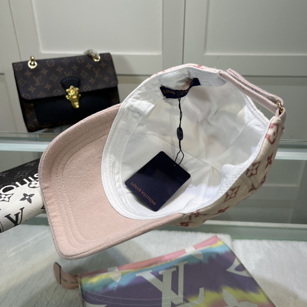 Louis Vuitton Cap - EUR FASHION