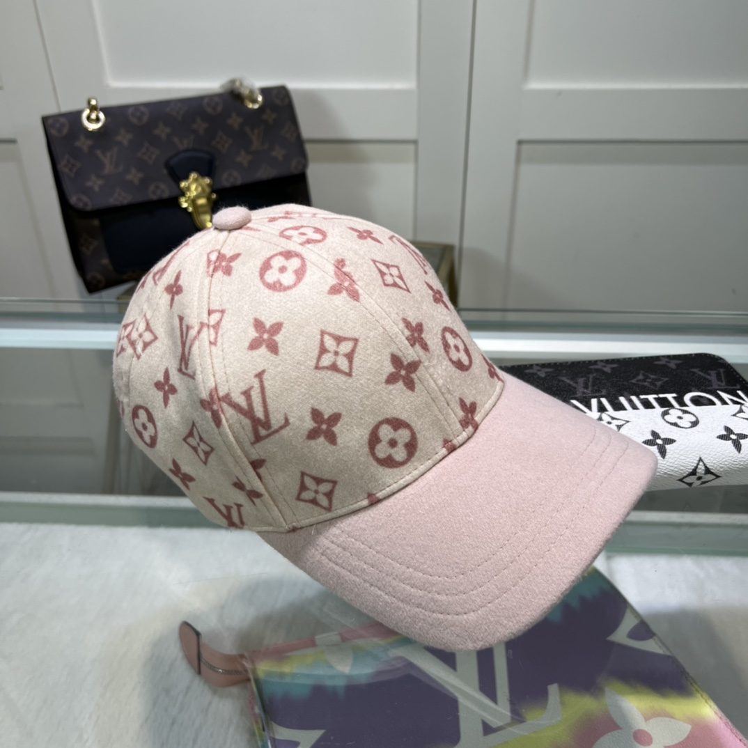 Louis Vuitton Cap - EUR FASHION