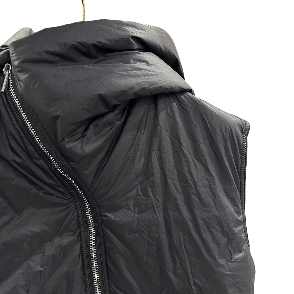 Rick Owens Padded nylon vest with hood - EUR FASHION