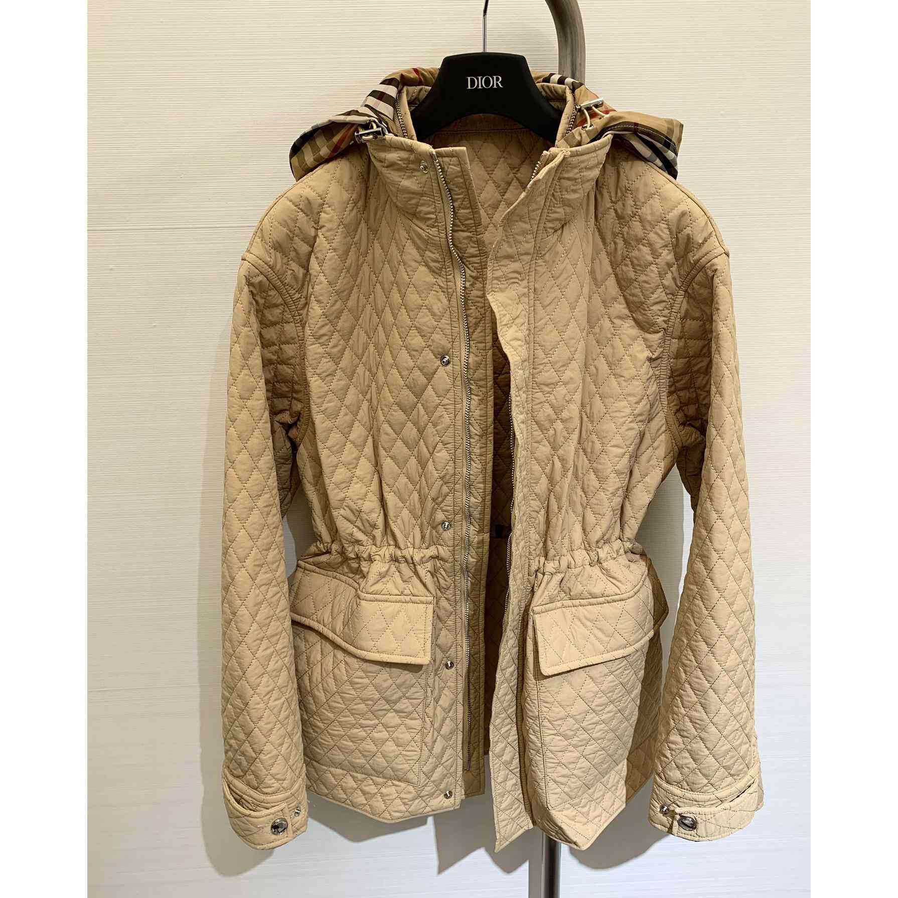 Burberry Check Hood Quilted Nylon Jacket - EUR FASHION