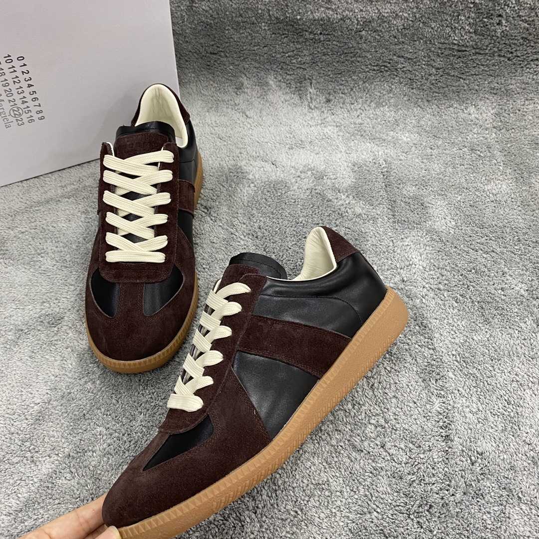 Maison Margiela Low-top Sneakers - EUR FASHION