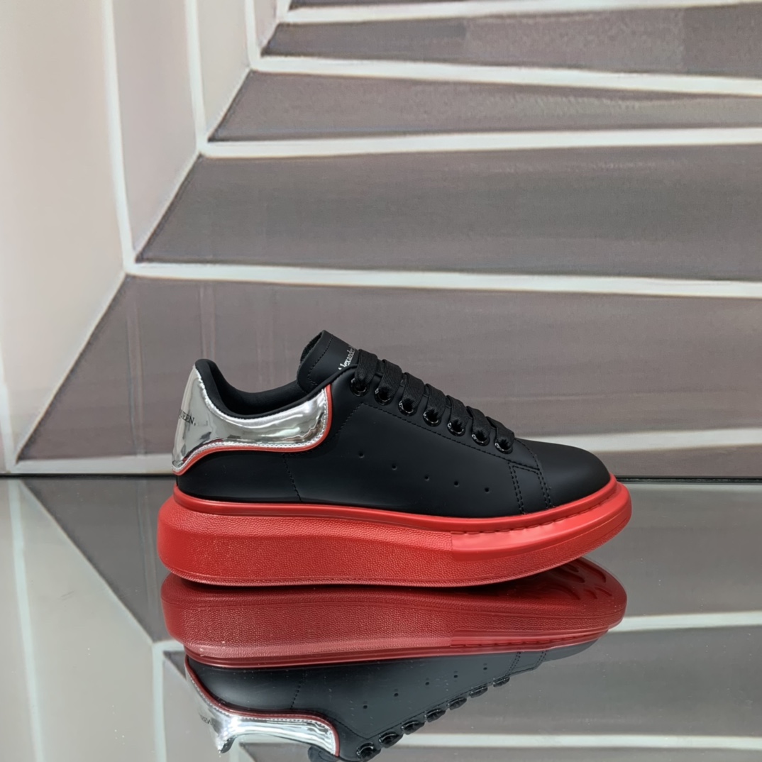 Alexander Mcqueen Oversized Sneaker  - EUR FASHION