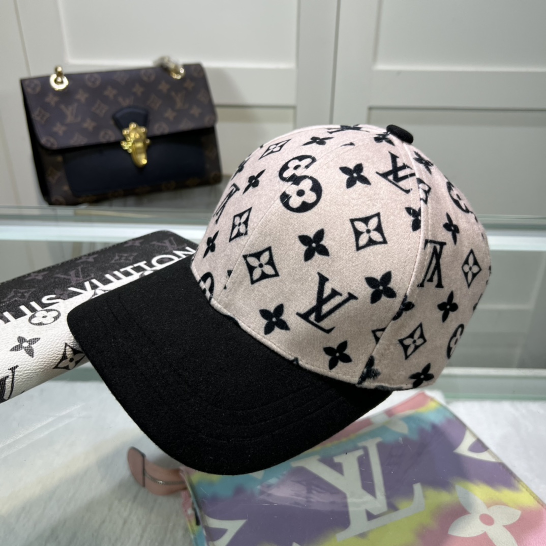 Louis Vuitton Cap - EUR FASHION