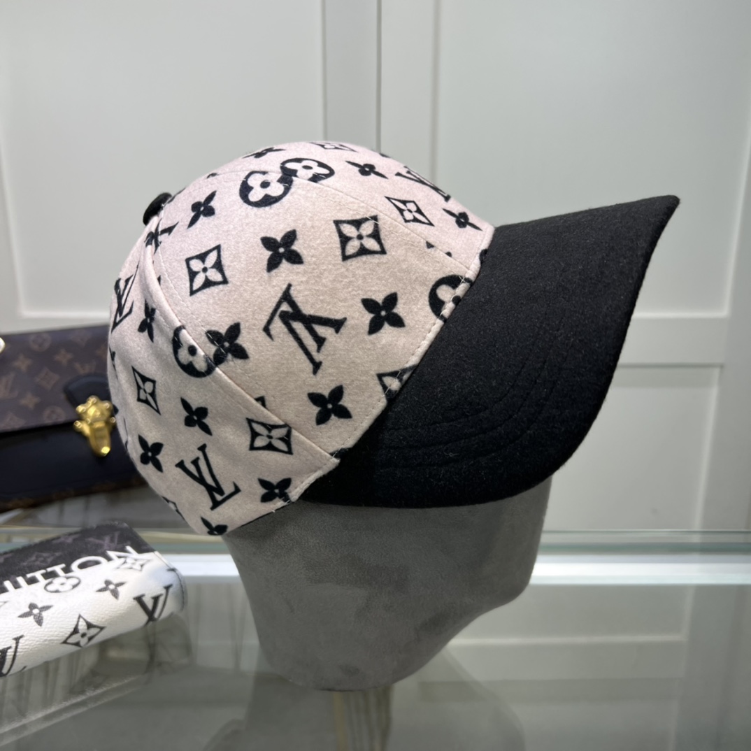 Louis Vuitton Cap - EUR FASHION