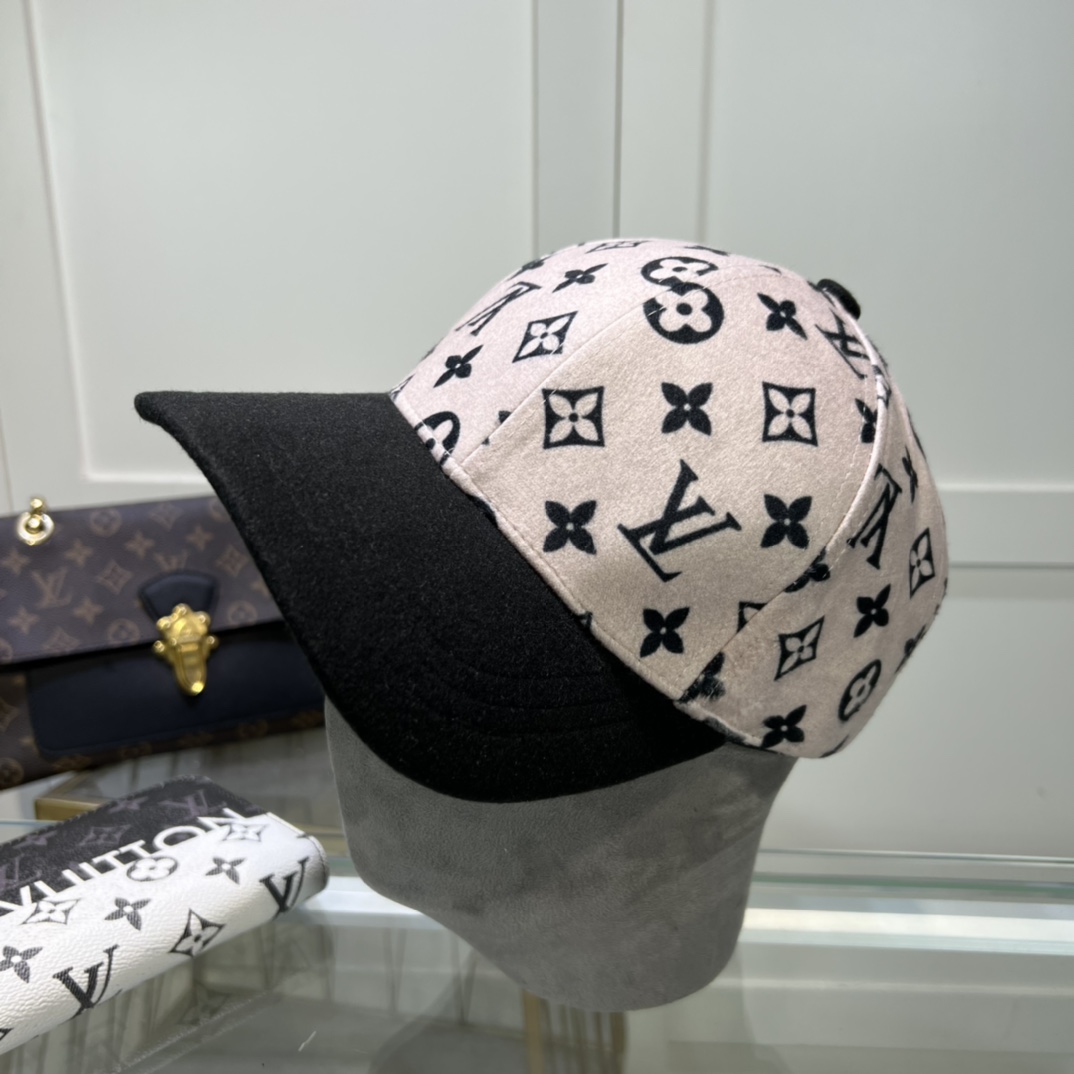 Louis Vuitton Cap - EUR FASHION