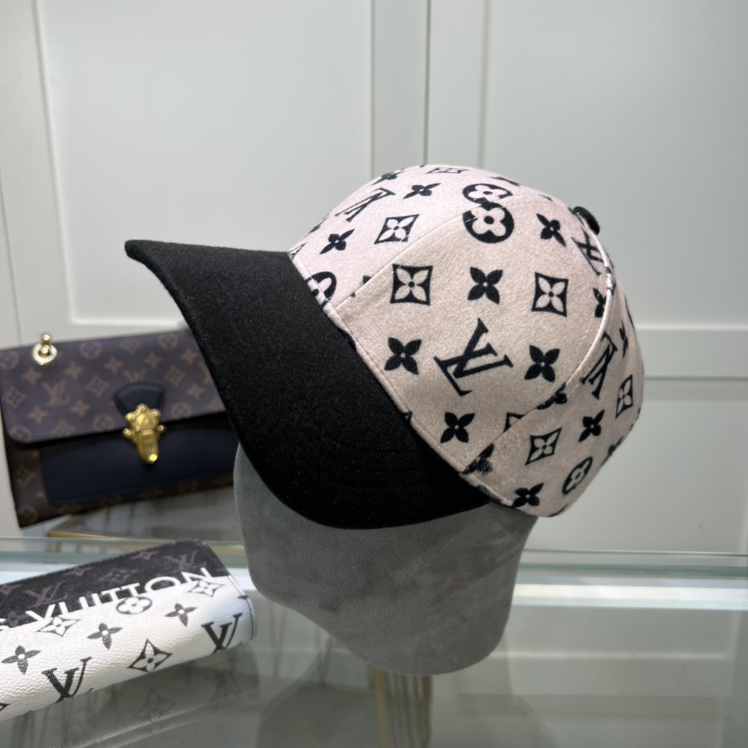 Louis Vuitton Cap - EUR FASHION