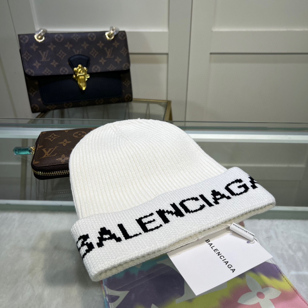 Balenciag Beanie  - EUR FASHION