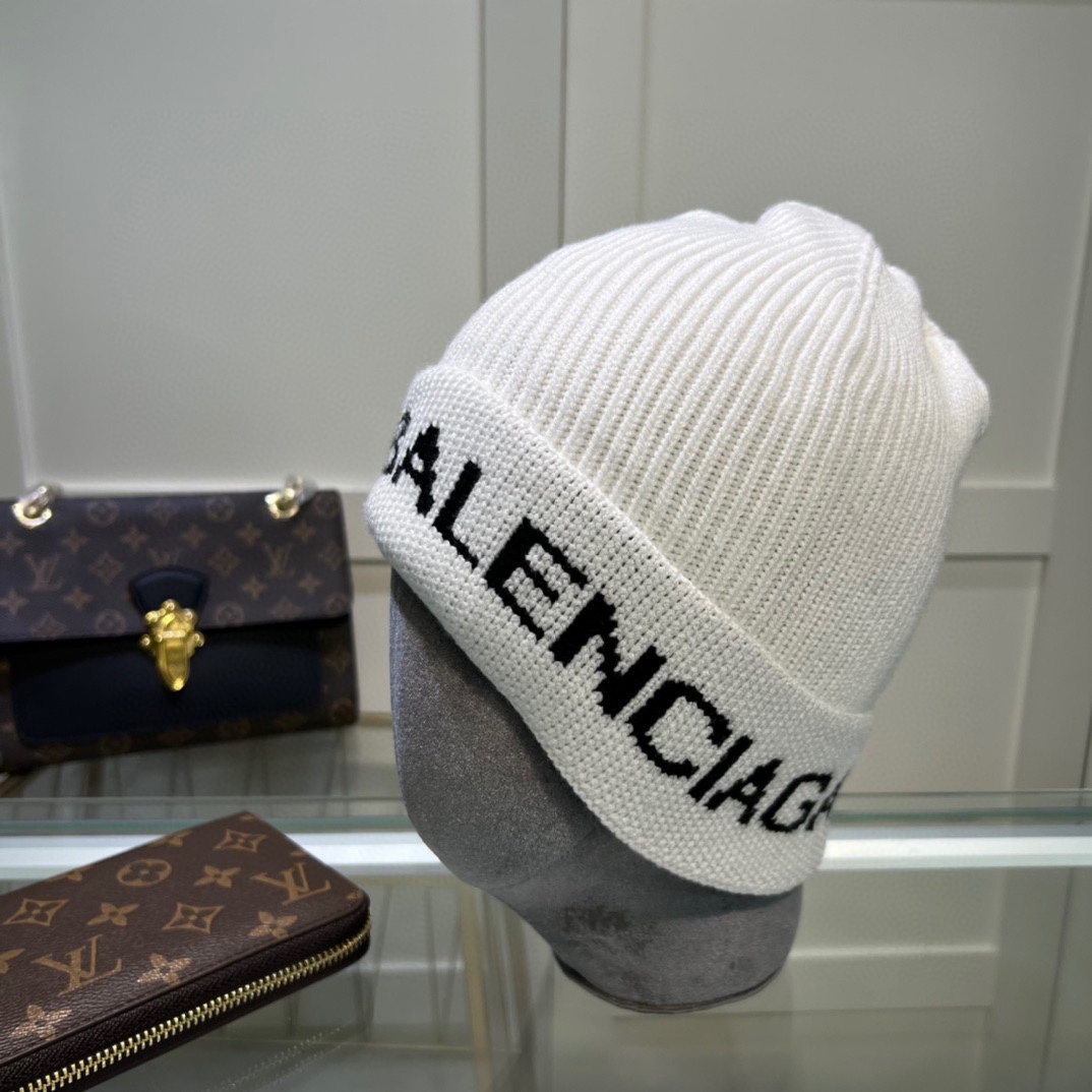 Balenciag Beanie  - EUR FASHION