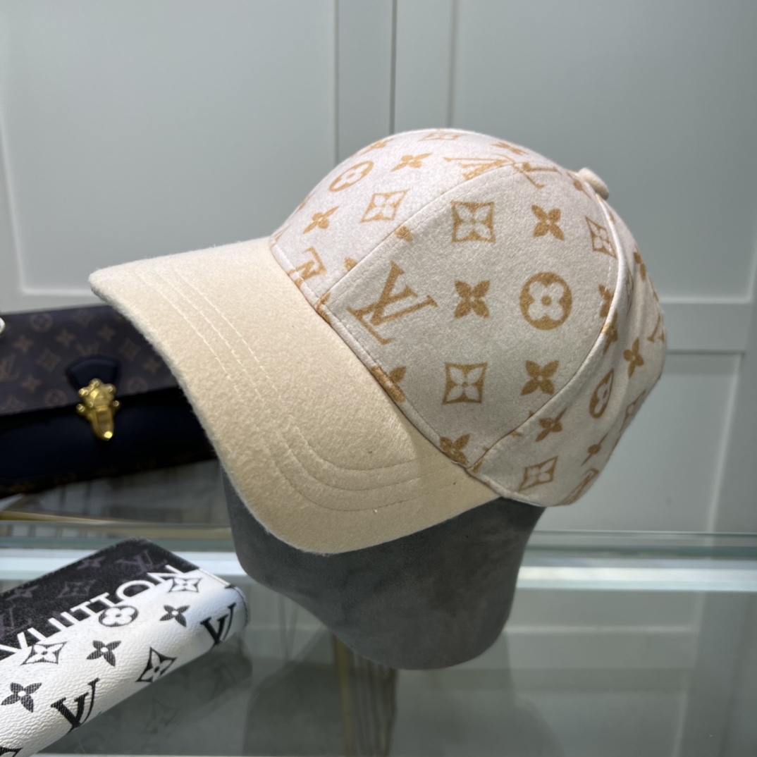 Louis Vuitton Cap - EUR FASHION