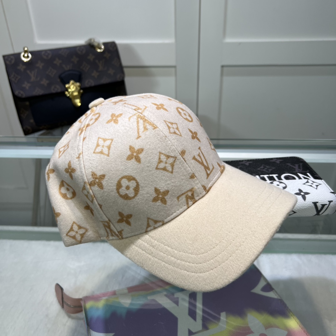 Louis Vuitton Cap - EUR FASHION