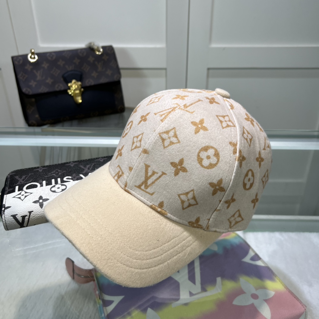 Louis Vuitton Cap - EUR FASHION