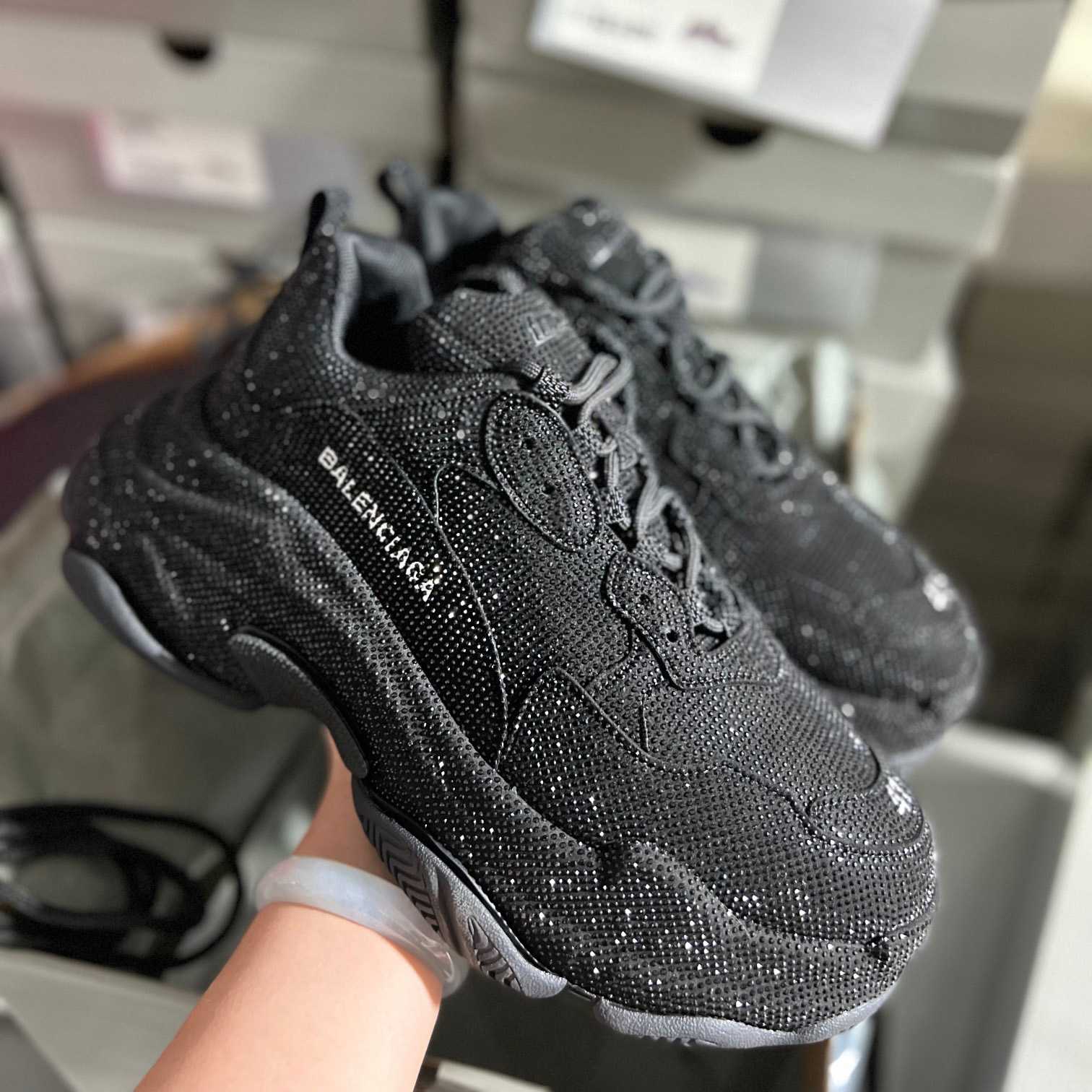 Balenciaga Triple S Sneaker  - EUR FASHION