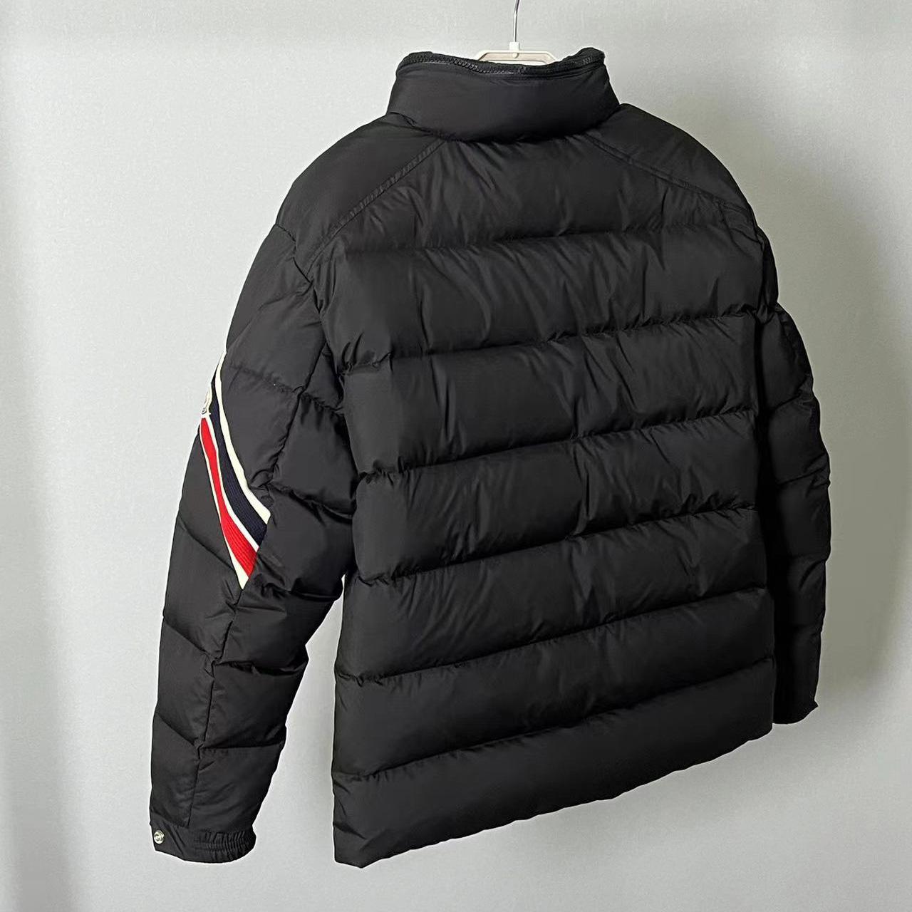 Moncler Solayan Short Down Jacket - EUR FASHION