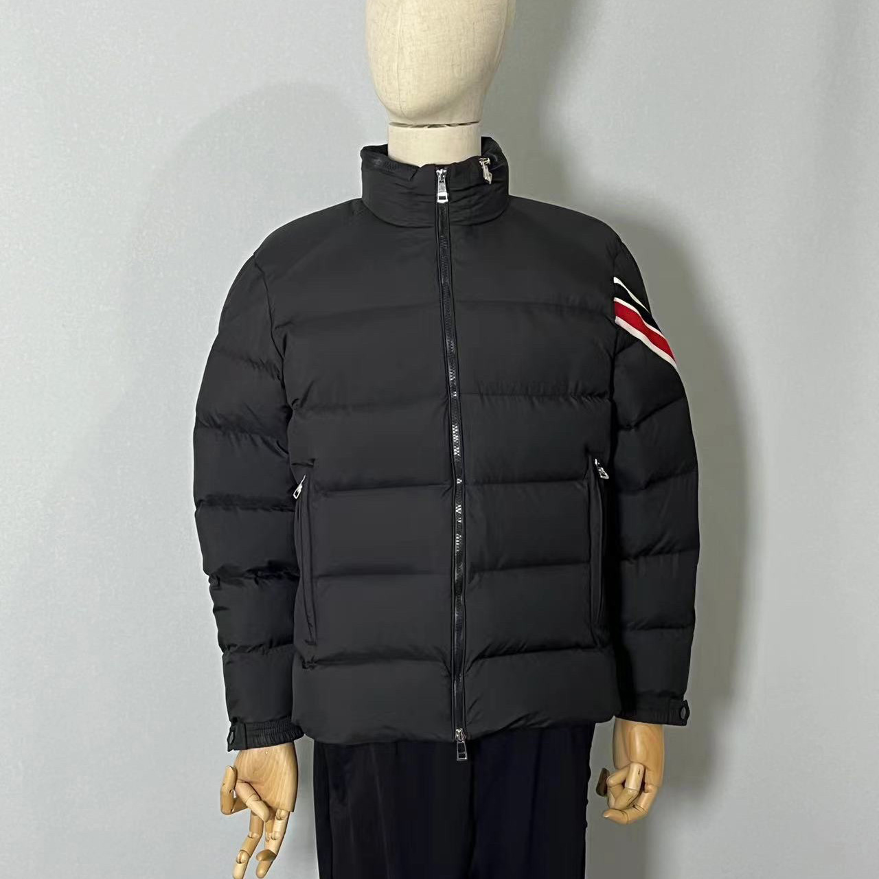 Moncler Solayan Short Down Jacket - EUR FASHION