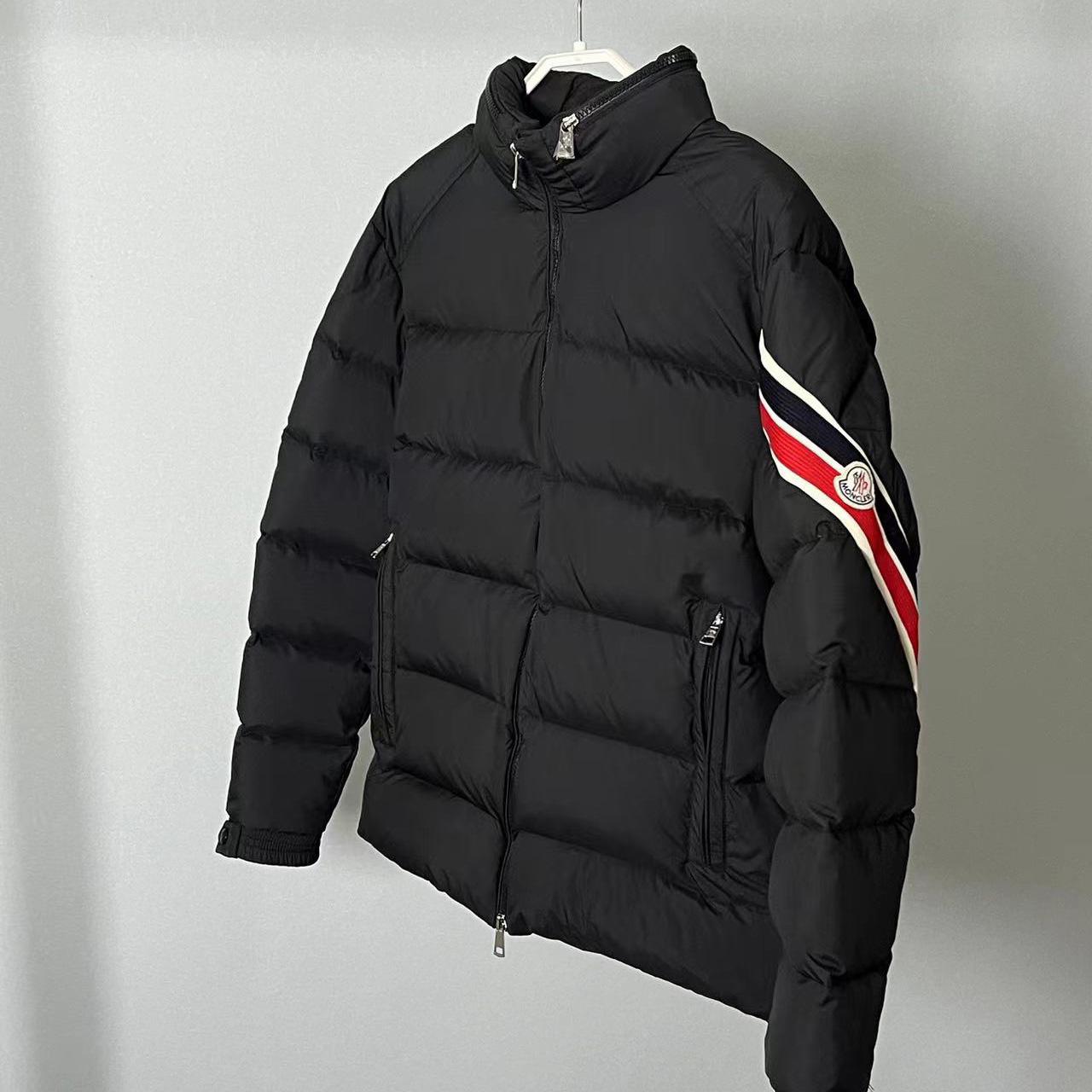 Moncler Solayan Short Down Jacket - EUR FASHION